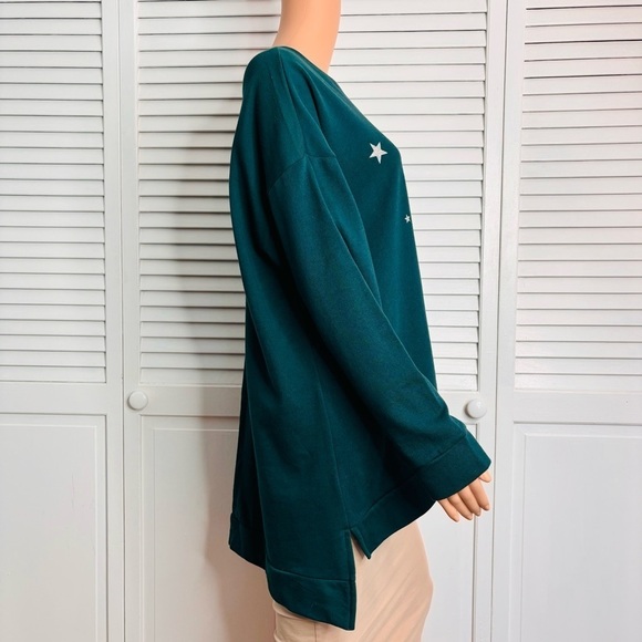 New LANE BRYANT Scattered Stars High-Low Graphic Sweatshirt Size 18/20 - Picture 4 of 9